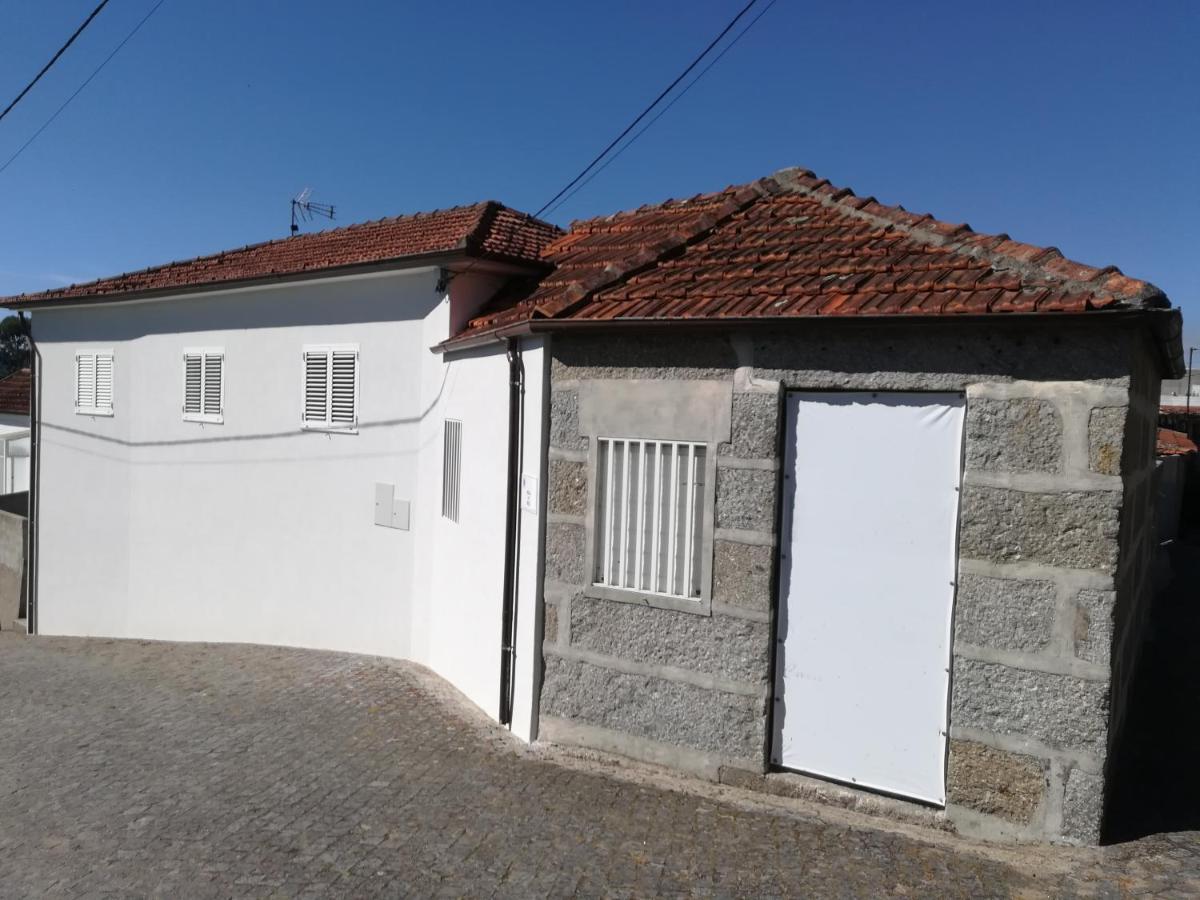 Santo Tirso Holidays Home Exterior photo