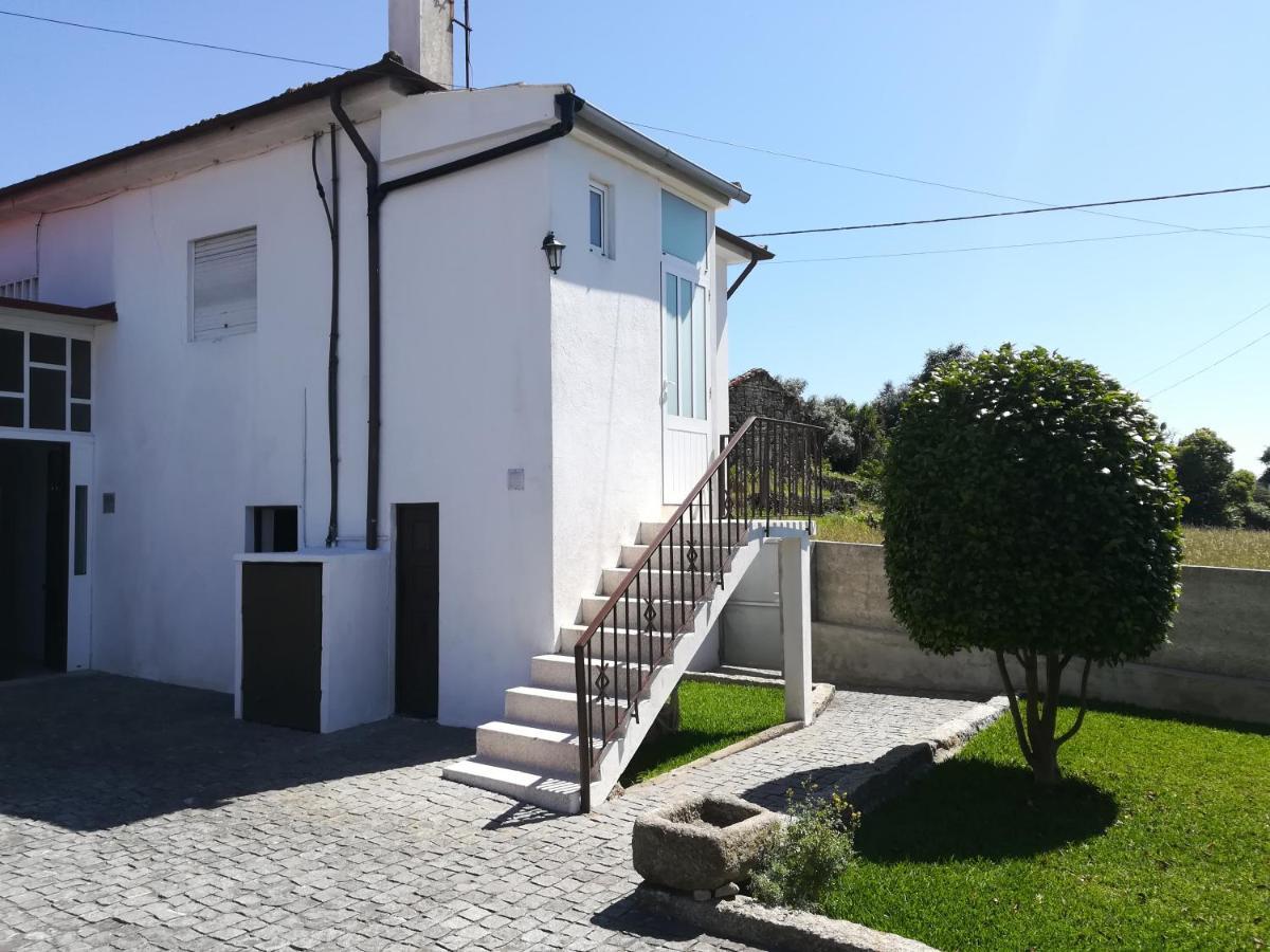 Santo Tirso Holidays Home Exterior photo